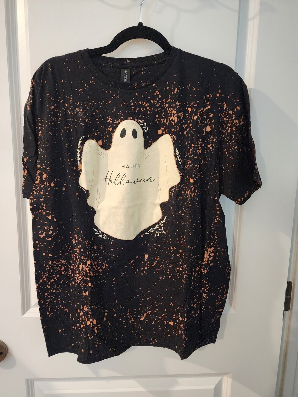 Halloween Ghost Graphic Tee - Black with Orange Splatter Size XL.